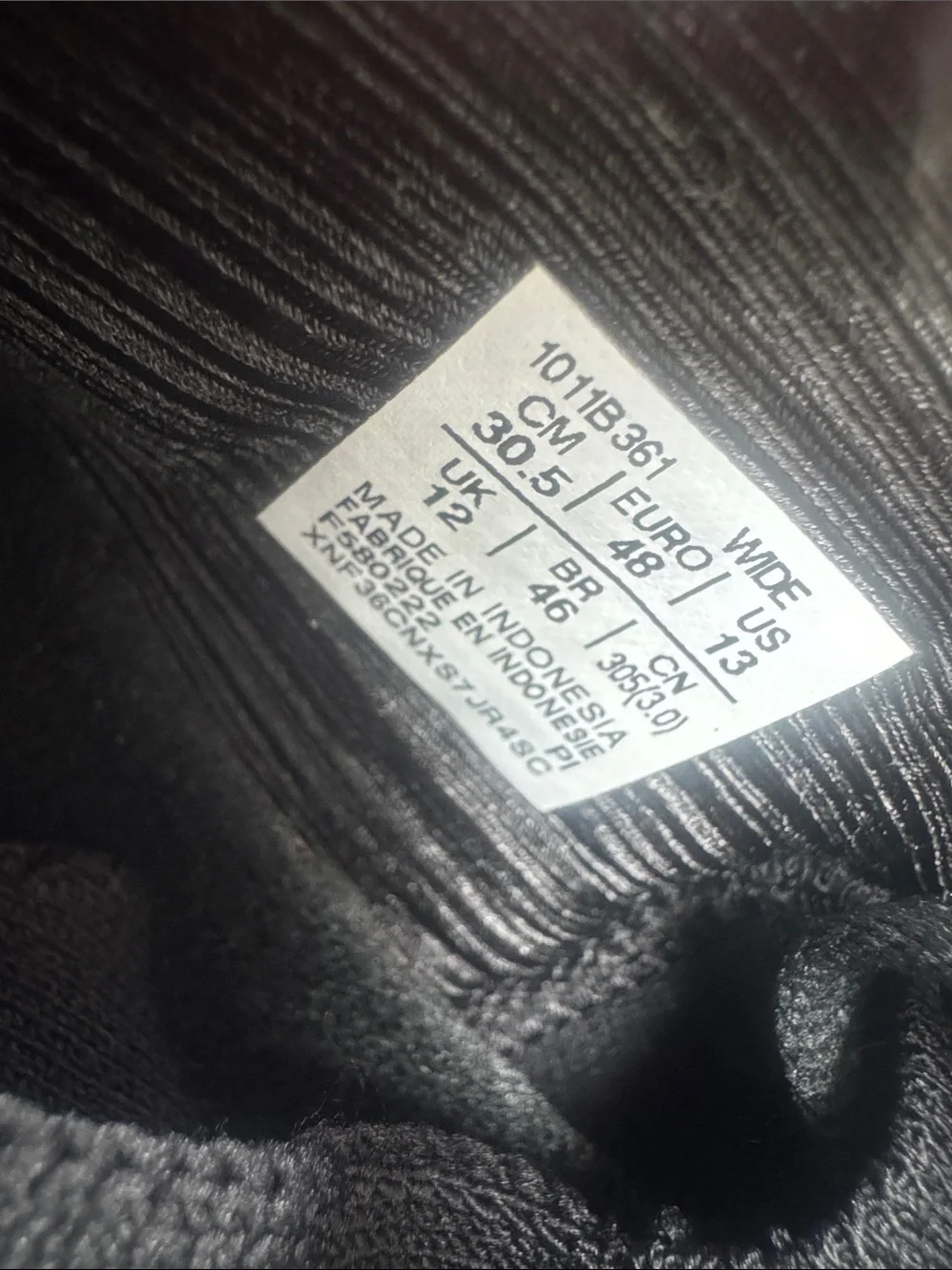 N/A comfortable black